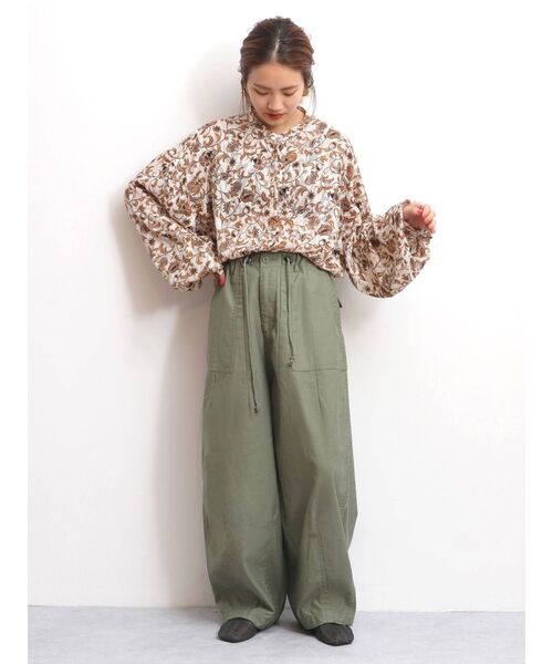 Ungrid（アングリッド）の「シアーフラワーノーカラーシャツ（シャツ/ブラウス・レディース・ブラック/アイボリー・FREE）」の16枚目の写真