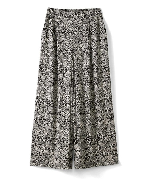 Live in comfort（リブインコンフォート）の「リブ　イン　コンフォート　モリスの世界が好き！　「いちご泥棒」柄のカットソーフレアーパンツ（その他パンツ・レディース・ブラック系その他/ブラック×ホワイト・MEDIUM/LARGE/X-LARGE/XX-LARGE/XXX-LARGE/SMALL）」の5枚目の写真