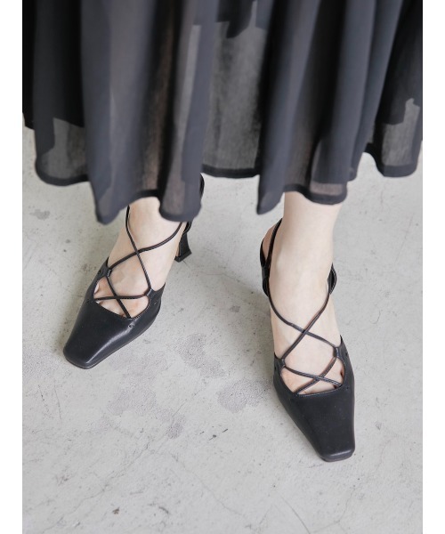 amel(エイメル)の「クロスデザインヒール(パンプス・レディース・ブラック・23.5cm/24.5cm/23.0cm/24.0cm/25.0cm)」の5枚目の写真