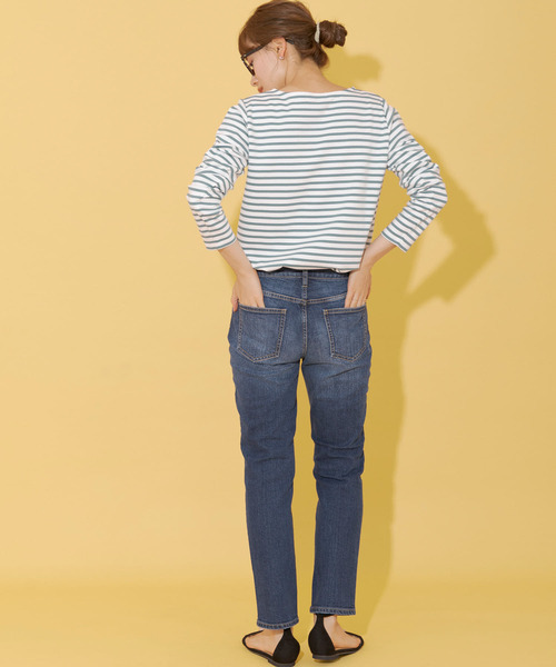 URBAN RESEARCH Sonny Label（アーバンリサーチサニーレーベル）の「ミドルライズテーパードデニム（デニムパンツ・レディース・インディゴブルー/ライトインディゴブルー・25/24/26）」の13枚目の写真