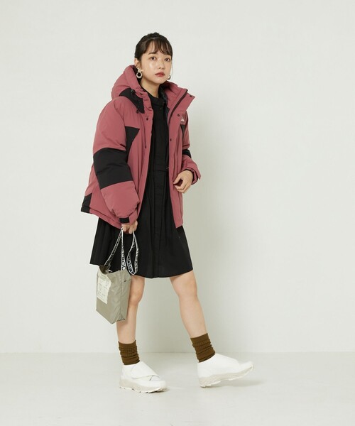 FREAK'S STORE（フリークスストア）の「FIRST DOWN×FREAK'S STORE/ファーストダウン パネルショートダウン（ダウンジャケット/コート・レディース・ブラック/ベージュ/ピンク・SMALL/MEDIUM）」の8枚目の写真