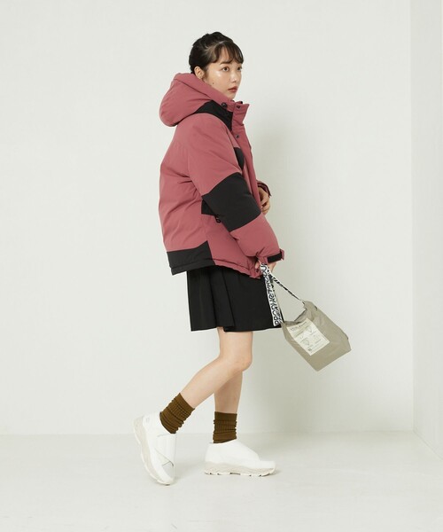 FREAK'S STORE（フリークスストア）の「FIRST DOWN×FREAK'S STORE/ファーストダウン パネルショートダウン（ダウンジャケット/コート・レディース・ブラック/ベージュ/ピンク・SMALL/MEDIUM）」の4枚目の写真