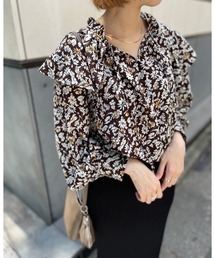 RIVE DROITE | フリルディティールで女性らしく　フラワープリントフリルカラーブラウス(シャツ/ブラウス)