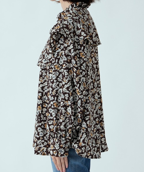 RIVE DROITE（リヴドロワ）の「フリルディティールで女性らしく　フラワープリントフリルカラーブラウス（シャツ/ブラウス・レディース・ブラック/ブラウン・FREE）」の15枚目の写真