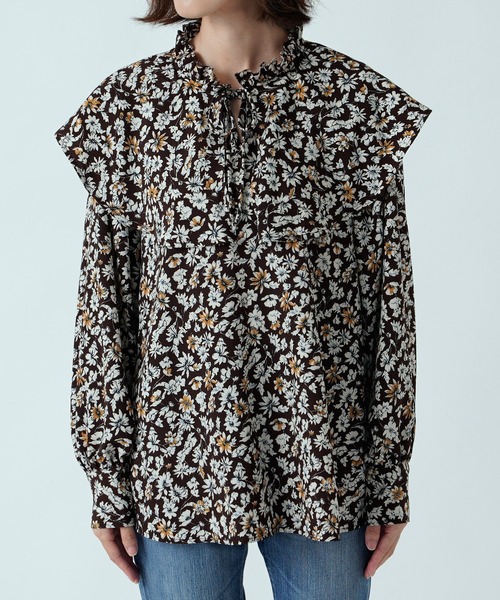 RIVE DROITE（リヴドロワ）の「フリルディティールで女性らしく　フラワープリントフリルカラーブラウス（シャツ/ブラウス・レディース・ブラック/ブラウン・FREE）」の11枚目の写真