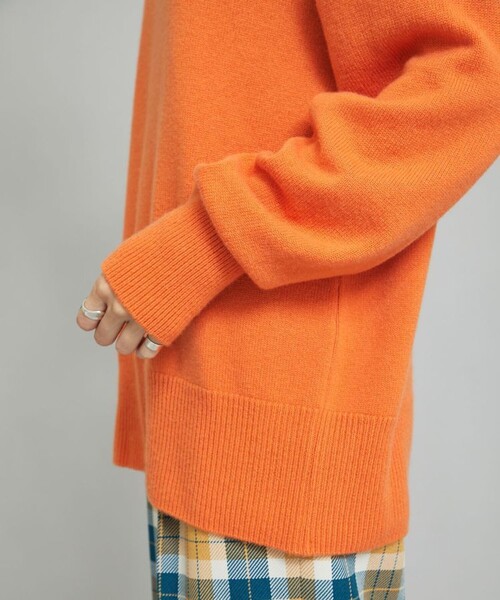 MATURED（マチュアード）の「【MATURED(マチュアード)】クルーネックオーバーニット（ニット/セーター・レディース・オレンジ/グリーン・FREE）」の5枚目の写真