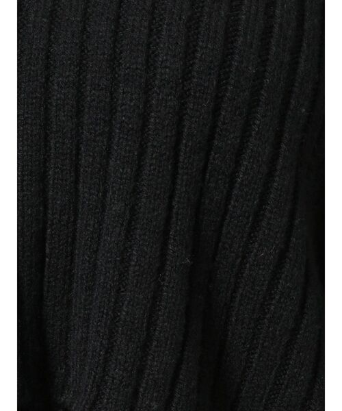 EMODA(エモダ)の「ラウンドカットクラッシュニット(ニット/セーター・レディース・ブラック/イエロー/グリーン/アイボリー・FREE)」の11枚目の写真