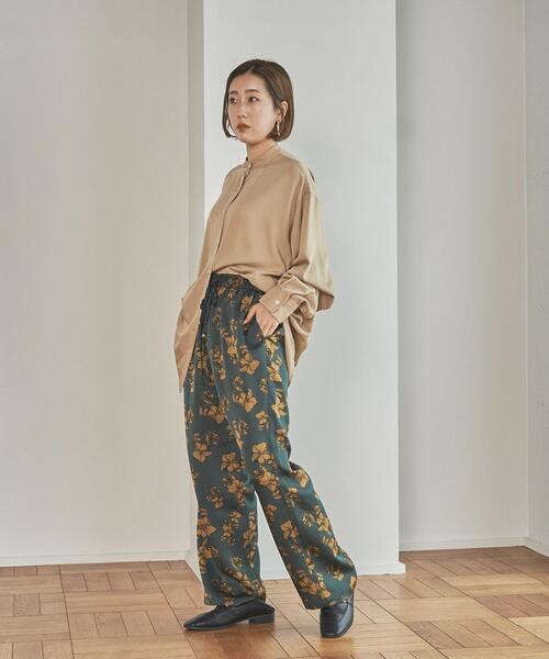 coen(コーエン)の「ストレートサテンプリントパンツ(その他パンツ・レディース・ダークブラウン/ダークグリーン・M/L)」の7枚目の写真