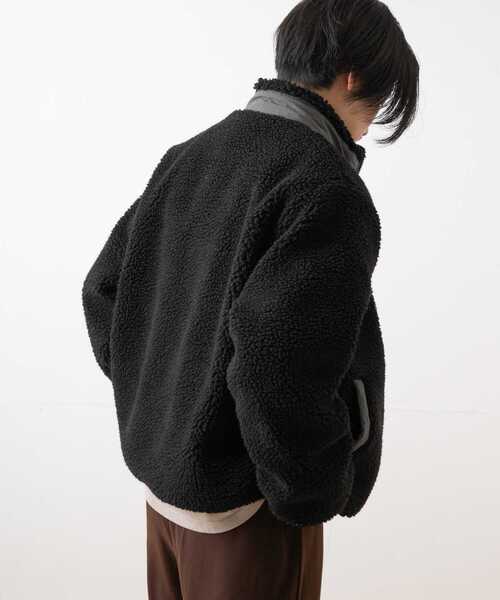 ITEMS URBANRESEARCH（アイテムズ アーバンリサーチ）の「ハイネックボアブルゾン（ブルゾン・メンズ・オフホワイト/ブラック/グレー・MEDIUM/LARGE）」の4枚目の写真