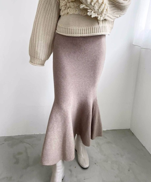 M y u(ミュー)の「マーメイドニットスカート(スカート・レディース・ブラック/アイボリー/グレイッシュベージュ・FREE)」の3枚目の写真