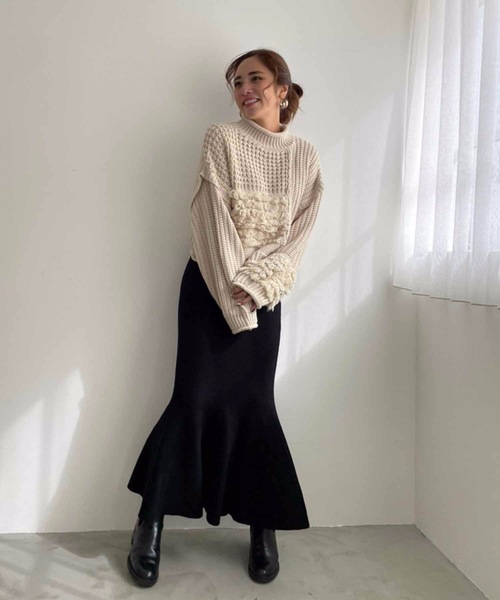M y u(ミュー)の「マーメイドニットスカート(スカート・レディース・ブラック/アイボリー/グレイッシュベージュ・FREE)」の11枚目の写真