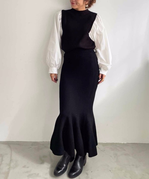 M y u(ミュー)の「マーメイドニットスカート(スカート・レディース・ブラック/アイボリー/グレイッシュベージュ・FREE)」の12枚目の写真