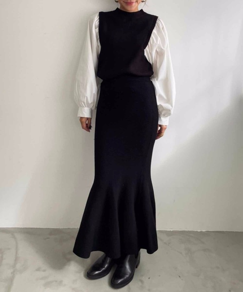 M y u(ミュー)の「マーメイドニットスカート(スカート・レディース・ブラック/アイボリー/グレイッシュベージュ・FREE)」の15枚目の写真