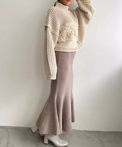 M y u(ミュー)の「マーメイドニットスカート(スカート・レディース・ブラック/アイボリー/グレイッシュベージュ・FREE)」の22枚目の写真