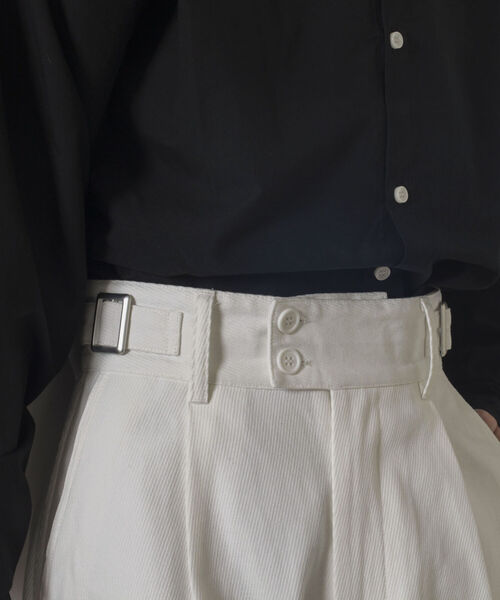 GLOSTER(グロスター)の「【GLOSTER/グロスター】ユーロミリタリー タックワイドパンツ(その他パンツ・メンズ・ホワイト/ネイビー・SMALL/MEDIUM/LARGE)」の8枚目の写真