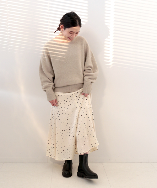 Simplicite（サンプリシテ）の「チェルシーブーツ◆（ブーツ・レディース・ホワイト/ブラック・SMALL/MEDIUM/LARGE）」の4枚目の写真