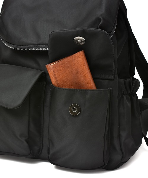 VitaFelice（ヴィータフェリーチェ）の「10ポケットナイロンリュックサック（バックパック/リュック・レディース・ブラック/ベージュ系その他/グレー/ドット/グレー系カモフラージュ・FREE）」の10枚目の写真