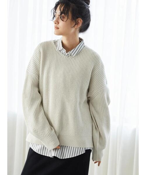 AMERICAN HOLIC（アメリカンホリック）の「Vネック片畦袖ボリュームニットプルオーバー（ニット/セーター・レディース・ブラック/ブルー/モカ/ライトベージュ・M/L）」の6枚目の写真