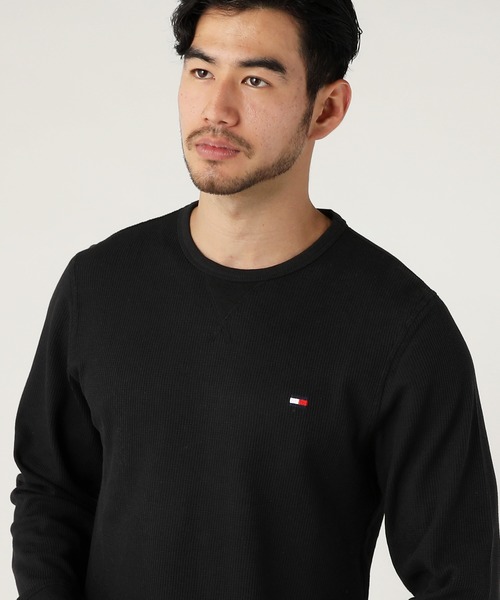 TOMMY HILFIGER(トミーヒルフィガー)の「TOMMY HILFIGER トミー ヒルフィガー /胸ワンポイント ステッチ ワッフルクルーネック長袖Tシャツ(Tシャツ/カットソー・メンズ・ホワイト/ブラック/ヘザーグレー/オートミール/ダークネイビー・S/M/L/XL)」の2枚目の写真
