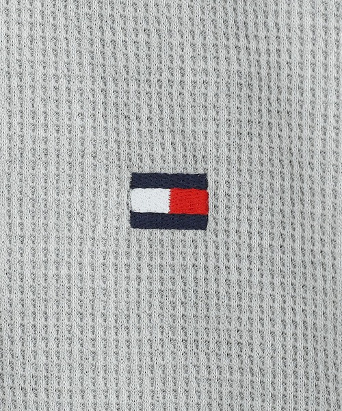 TOMMY HILFIGER(トミーヒルフィガー)の「TOMMY HILFIGER トミー ヒルフィガー /胸ワンポイント ステッチ ワッフルクルーネック長袖Tシャツ(Tシャツ/カットソー・メンズ・ホワイト/ブラック/ヘザーグレー/オートミール/ダークネイビー・S/M/L/XL)」の21枚目の写真