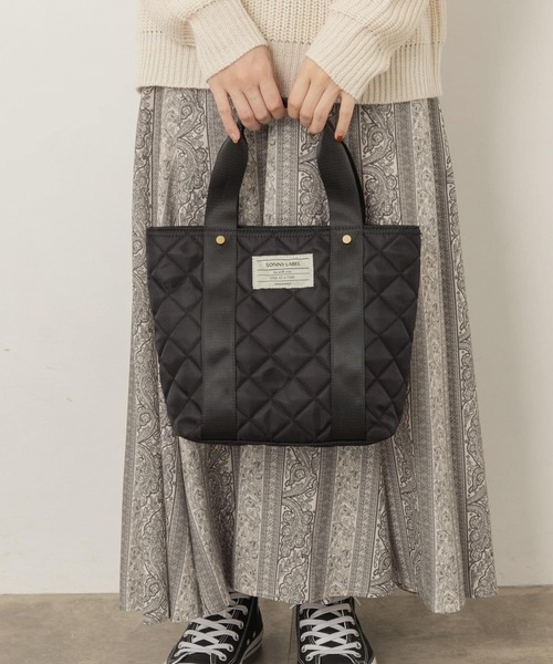 URBAN RESEARCH Sonny Label(アーバンリサーチサニーレーベル)の「キルティングミニトートバッグ(トートバッグ・レディース・ブラック/カーキ・ONE)」の2枚目の写真