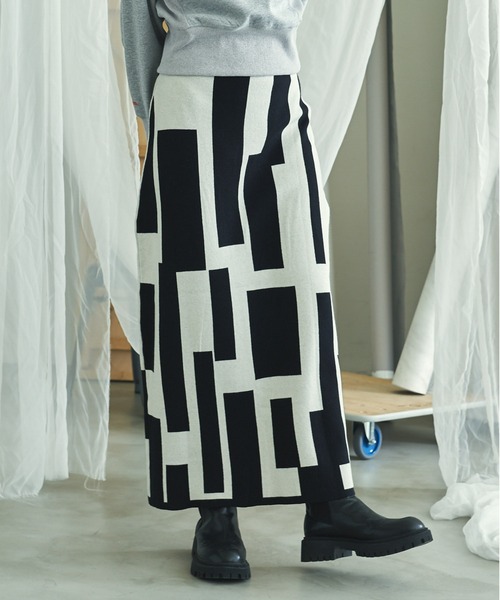 VACANCY（ヴァカンシー）の「ランダムスクエアニットペンシルスカート（スカート・レディース・グリーン/ブラック・FREE）」の2枚目の写真