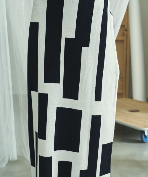 VACANCY（ヴァカンシー）の「ランダムスクエアニットペンシルスカート（スカート・レディース・グリーン/ブラック・FREE）」の11枚目の写真