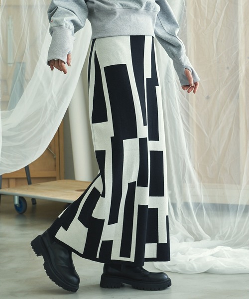 VACANCY（ヴァカンシー）の「ランダムスクエアニットペンシルスカート（スカート・レディース・グリーン/ブラック・FREE）」の3枚目の写真