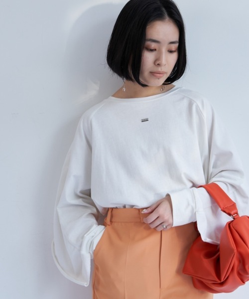 VANNIE U(ヴァニーユー)の「バックケープロンT/2WAY着用可能(Tシャツ/カットソー・レディース・ホワイト/ブルー・FREE)」の15枚目の写真
