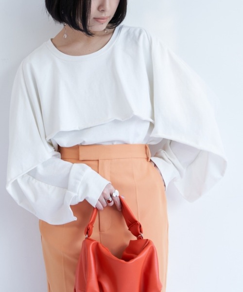 VANNIE U(ヴァニーユー)の「バックケープロンT/2WAY着用可能(Tシャツ/カットソー・レディース・ホワイト/ブルー・FREE)」の3枚目の写真