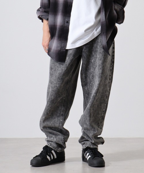 SUGGESTION（サジェッション）の「SUGGESTION ケミカルウォッシュバギーパンツ（その他パンツ・メンズ・ブラック/サックスブルー・M/L）」の4枚目の写真