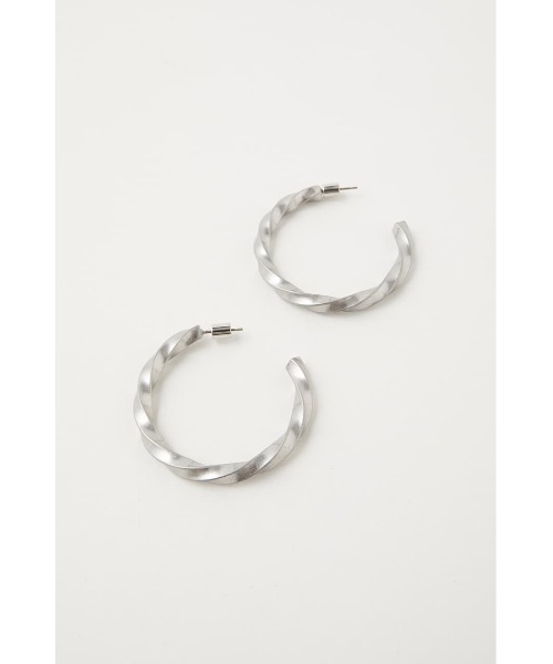 MOUSSY(マウジー)の「THICK WAVY HOOP EARRINGS(ピアス(両耳用)・レディース・シルバー/ゴールド・FREE)」の5枚目の写真