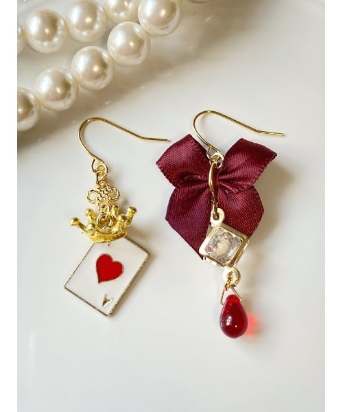 tone(トーン)の「【MUURABBTI】王冠トランプとリボンのピアス(MA)(ピアス(両耳用)・レディース・ブラック/レッド/ブラック系その他・FREE)」の12枚目の写真