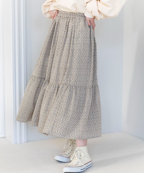 SLURR（スラ―）の「花柄ティアードスカート（スカート・レディース・ブラック/オフホワイト/イエロー・FREE）」の3枚目の写真