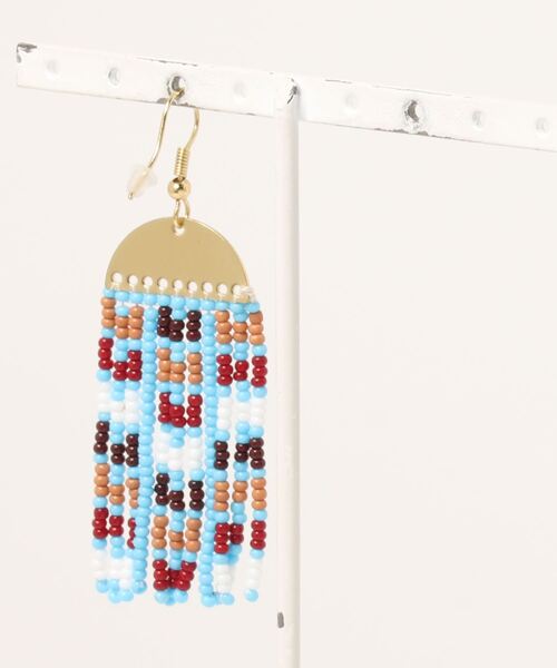 チャイハネ(チャイハネ)の「【チャイハネ】タルティピピアス 片耳用1pcs(ピアス(片耳用)・レディース・ターコイズブルー/ナチュラル/グレー/ホワイト・FREE)」の6枚目の写真