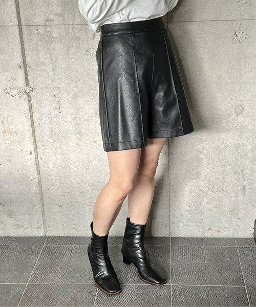 one way（ワンウェイ）の「ハイウエストショートパンツ（その他パンツ・レディース・アイボリー/ブラック系その他/ブラック・FREE）」の3枚目の写真