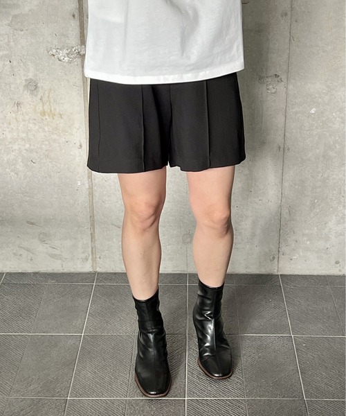 one way（ワンウェイ）の「ハイウエストショートパンツ（その他パンツ・レディース・アイボリー/ブラック系その他/ブラック・FREE）」の2枚目の写真