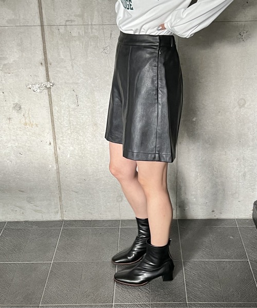 one way（ワンウェイ）の「ハイウエストショートパンツ（その他パンツ・レディース・アイボリー/ブラック系その他/ブラック・FREE）」の14枚目の写真