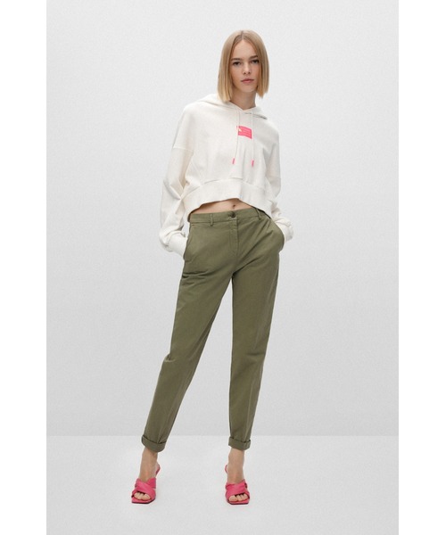 HUGO（ヒューゴ）の「ストレッチコットン レギュラーフィット チノ（チノパンツ・レディース・ベージュ/ダークベージュ・34/40/36/32/38）」の3枚目の写真