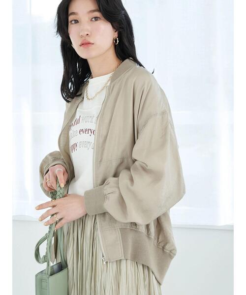 earth music&ecology(アースミュージックアンドエコロジー)の「シアーMA-1*(MA-1・レディース・ブラック/グレイッシュベージュ・FREE)」の5枚目の写真