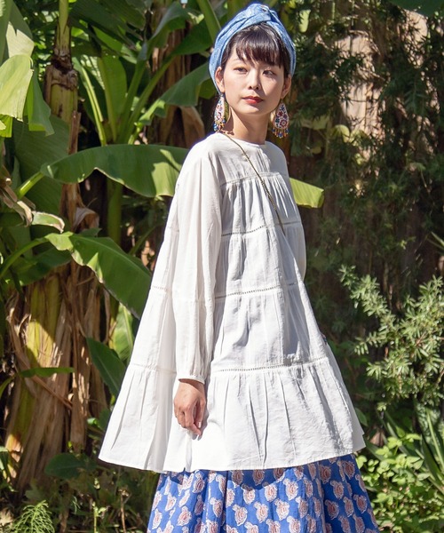 チャイハネ（チャイハネ）の「【チャイハネ】ティアードトップス（その他トップス・レディース・ホワイト/レッド/ブルー/グリーン・FREE）」の2枚目の写真