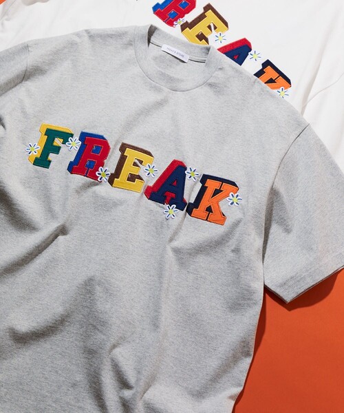 FREAK'S STORE（フリークスストア）の「FREAK'S STORE/フリークスストア フラワー刺繍　FREAKロゴTEE/刺繍/ロゴ/花柄（Tシャツ/カットソー・メンズ・ホワイト/ブラック/グレー/アッシュグレー/グリーン/ネイビー・SMALL/MEDIUM/LARGE）」の22枚目の写真