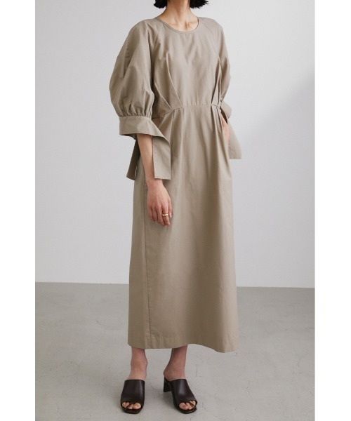 STYLEMIXER（スタイルミキサー）の「スリットカフワンピース（ワンピース・レディース・ベージュ/オレンジ/ブラック・MEDIUM/SMALL）」の18枚目の写真