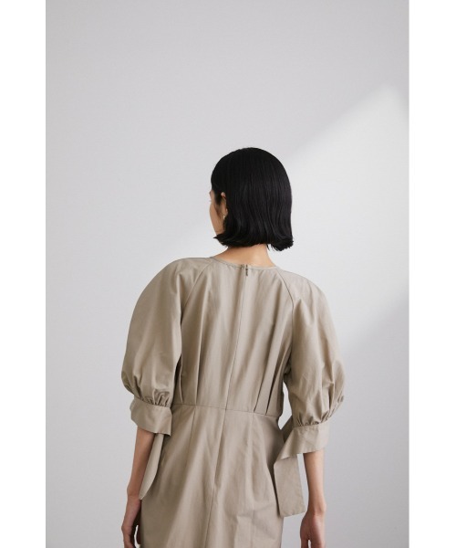 STYLEMIXER（スタイルミキサー）の「スリットカフワンピース（ワンピース・レディース・ベージュ/オレンジ/ブラック・MEDIUM/SMALL）」の15枚目の写真