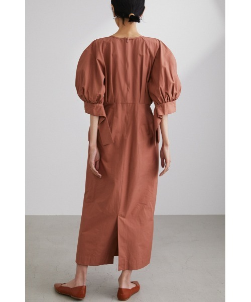 STYLEMIXER（スタイルミキサー）の「スリットカフワンピース（ワンピース・レディース・ベージュ/オレンジ/ブラック・MEDIUM/SMALL）」の16枚目の写真