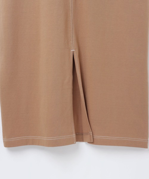 andme（アンドミー）の「配色ステッチフレンチスリーブTシャツワンピース（ワンピース・レディース・ブラック/チャコールグレー/グレイッシュベージュ/グリーン/パープル/ネイビー/カーキ/ブラウン/ブルー・M）」の20枚目の写真