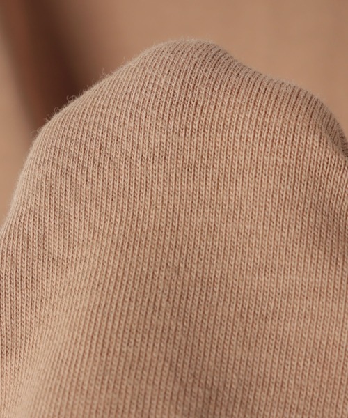 andme（アンドミー）の「配色ステッチフレンチスリーブTシャツワンピース（ワンピース・レディース・ブラック/チャコールグレー/グレイッシュベージュ/グリーン/パープル/ネイビー/カーキ/ブラウン/ブルー・M）」の16枚目の写真