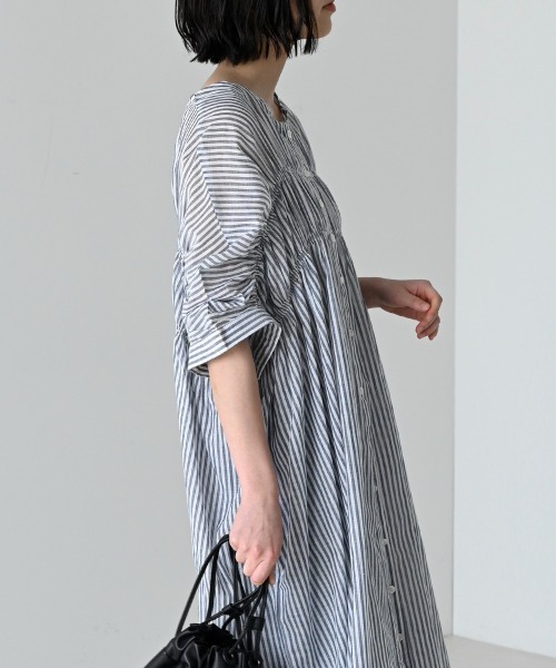 LUPILIEN(ルピリアン)の「Made in India◇シアーチェック・ストライプ ワンピース(ワンピース・レディース・ブラック/ネイビー/ストライプ/A・FREE)」の21枚目の写真