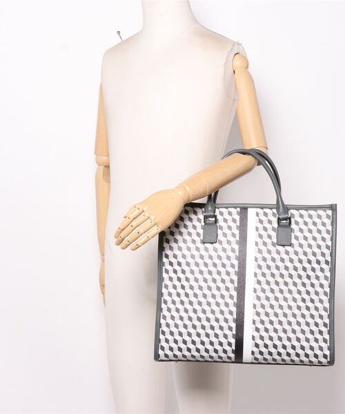 intoxic.（イントキシック）の「THE CUBE CLIGNANCOURT クリニャンクール（ボストンバッグ・レディース・グレー・FREE）」の12枚目の写真