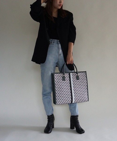 intoxic.（イントキシック）の「THE CUBE CLIGNANCOURT クリニャンクール（ボストンバッグ・レディース・グレー・FREE）」の9枚目の写真